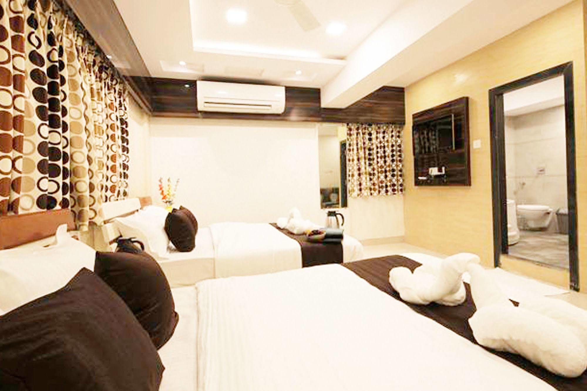 Hotel Fabexpress Annex Executive Andheri East Mumbai Exterior foto